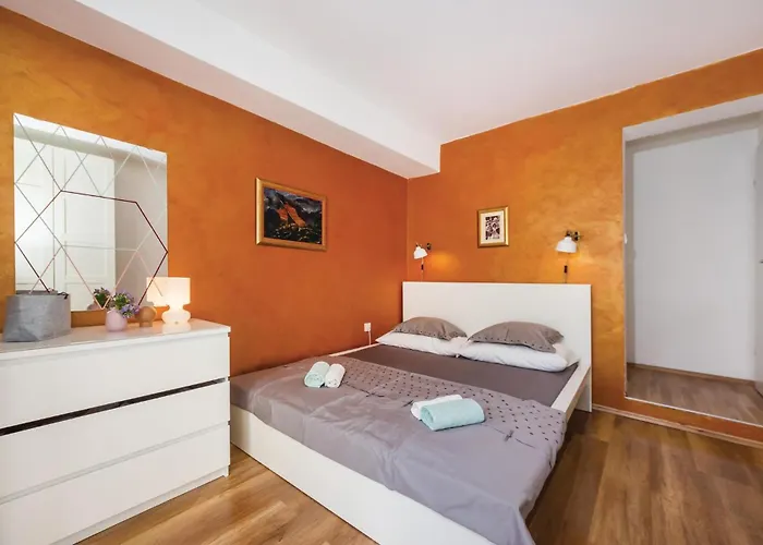 Nice Home In Zdrelac With Sauna Holiday home *