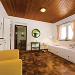 Nice Home In Zdrelac With Sauna Vikendica
