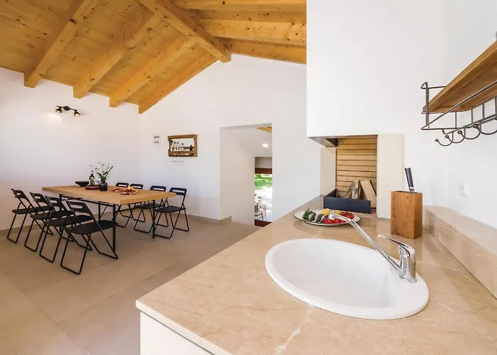 펜션 In With Sauna Ždrelac