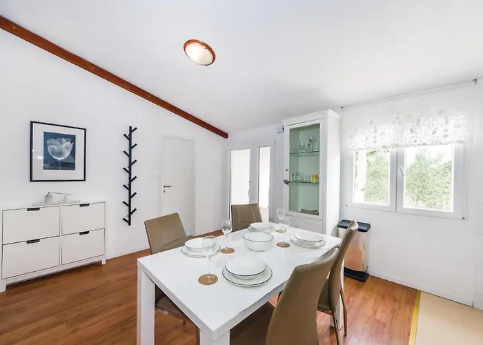 In With Sauna 펜션 *