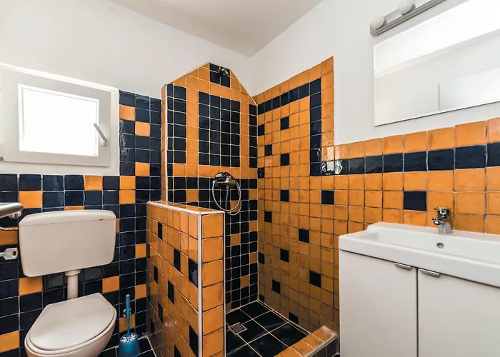 Vakantiehuis In With Sauna Ždrelac