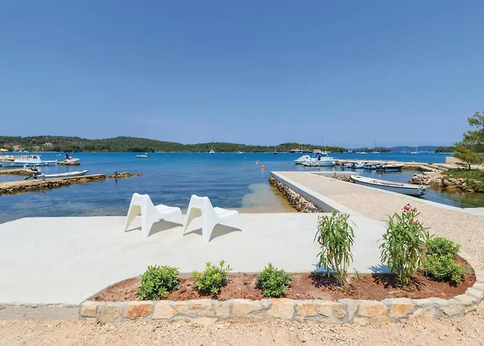 In With Sauna 펜션 Ždrelac