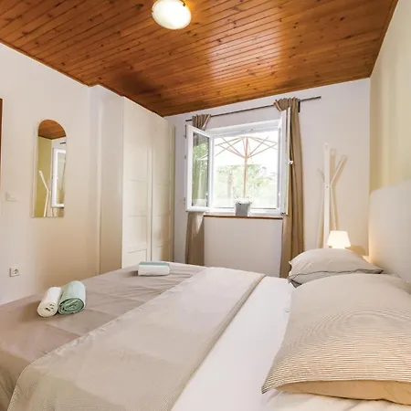 Luxurious In With Sauna * Ždrelac