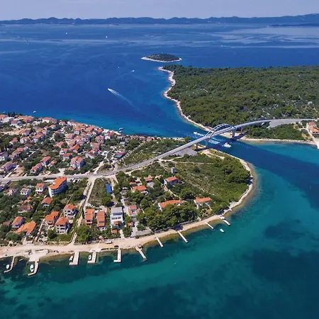 Dom wakacyjny In With Sauna