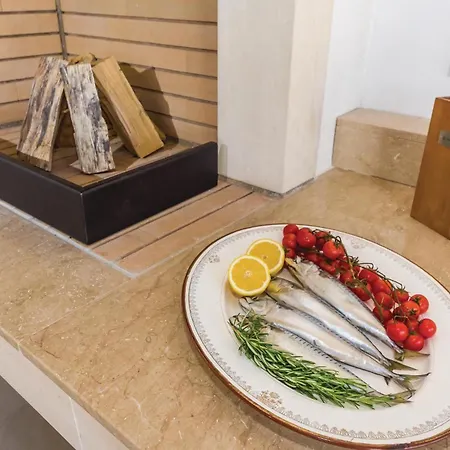 Luxurious In With Sauna Ždrelac