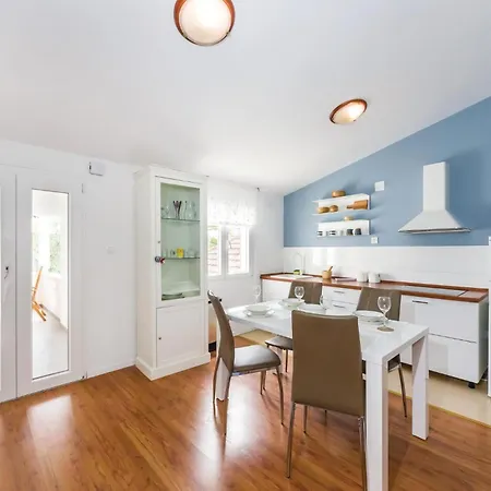 In With Sauna Dom wakacyjny