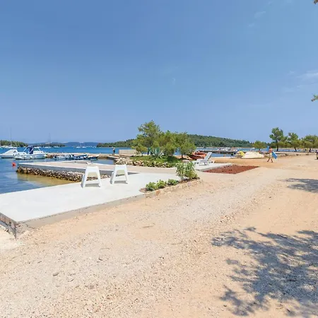 Dom wakacyjny In With Sauna *