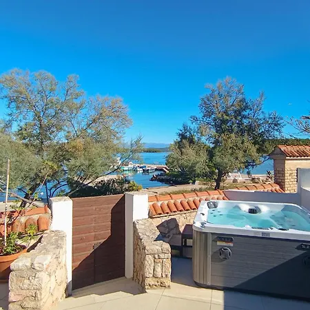 Dom wakacyjny In With Sauna