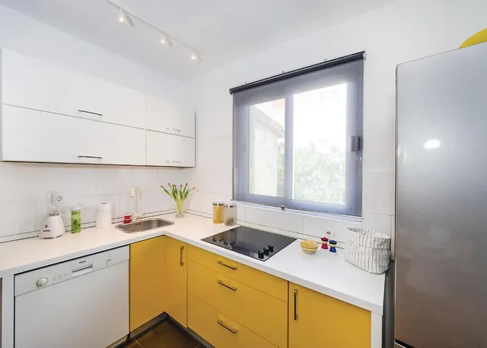 Nice Home In Zdrelac With Sauna Zdrelac