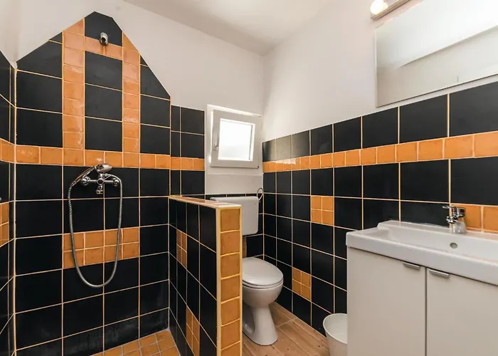 Nice Home In Zdrelac With Sauna * Zdrelac